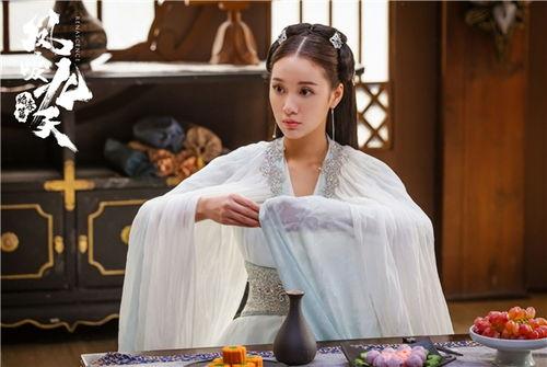 凤唳九天之焰赤篇,焰赤篇——炽焰之凤的传奇征程